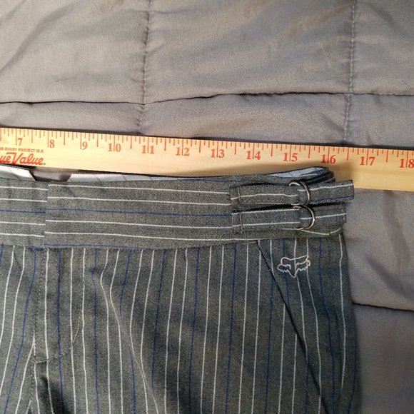 Fox Girls Bermuda Shorts Juniors Size 3 Gray with blue/white stripes - Picture 3 of 10